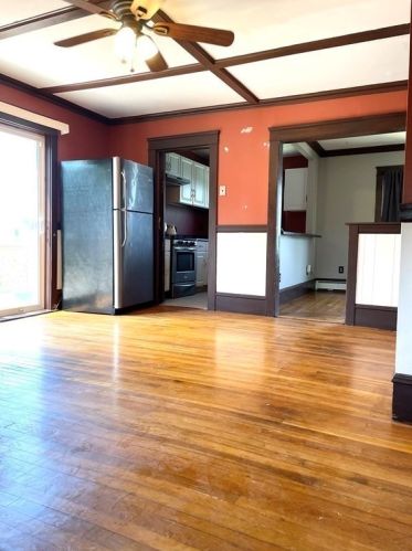 497 Smt St, Fall River MA 02724-1700 exterior