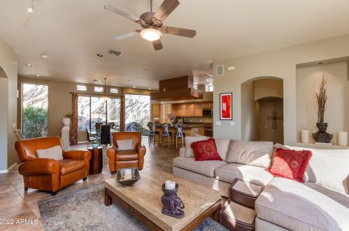 30 Beryl Ave, Phoenix AZ 85020-1536 exterior