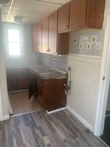 28 Park St, Lawrence MA 01841-1856 exterior