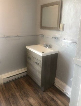 53 Almy St, Fall River MA 02720-2711 exterior