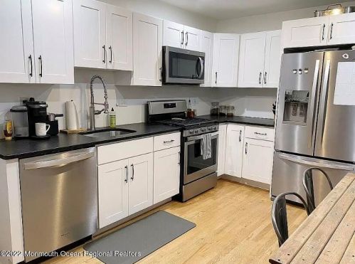 1305 Birch Ave, Tinton Falls NJ  07712-4514 exterior