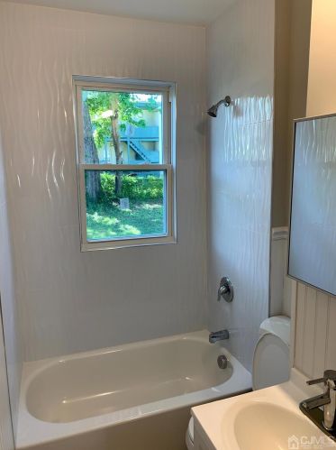 30 Emerson St, Carteret NJ  07008-2522 exterior