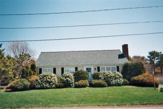 44 Eldredge Sq, Chatham MA  02633-2013 exterior