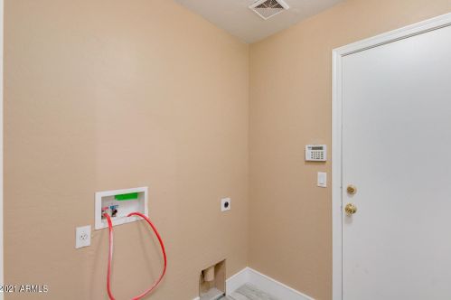 1534 Chambers St, Phoenix AZ 85040-4132 exterior