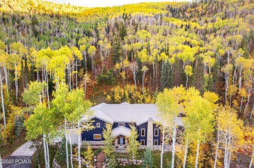 2505 Bear Holw Dr, Park City UT 84098-8524 exterior