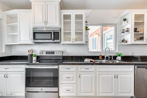 1611 Fairmount Ave, Phoenix AZ 85016-6900 exterior