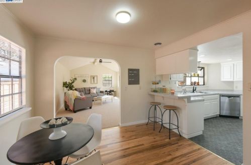 1928 Trombas Ave, San Leandro CA 94577-6127 exterior