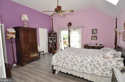 24854 Main St, Columbus NJ 08022-1339 exterior