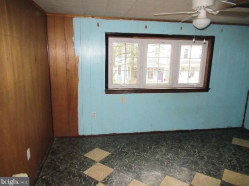 124 Edith Ave, West Deptford NJ 08096-3521 exterior