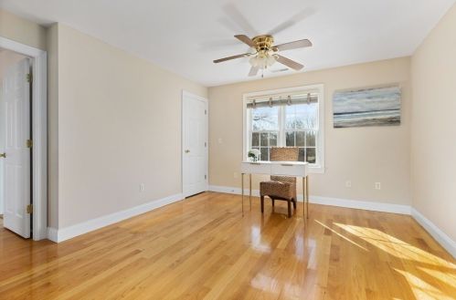 14 Wompatuck Rd, Hingham MA 02043-1100 exterior