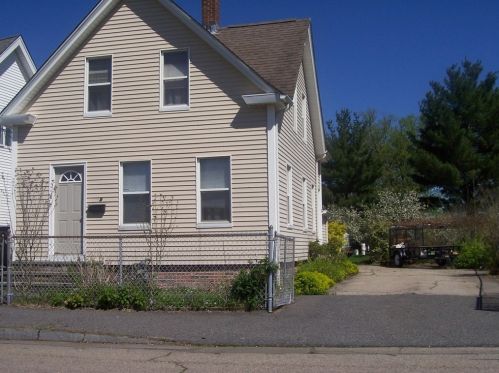 175 Washington St, Taunton, MA 02780-2536