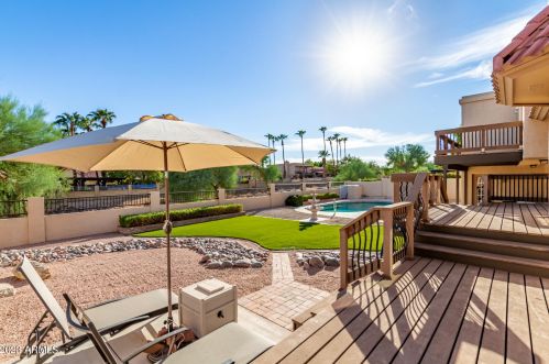 3835 Ahwatukee Dr, Phoenix AZ 85044-2033 exterior