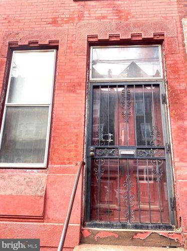 2026 15th St, Philadelphia, PA 19121-2333