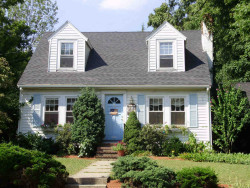 733 Watertown St, Newton, MA 02460-1347