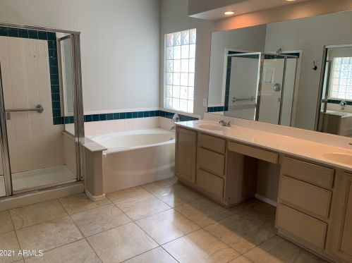 736 Beverly Ln, Phoenix AZ 85032-3410 exterior