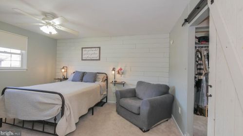 23 Lauderdale Rd, West Deptford NJ 08096-3938 exterior