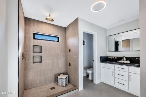 4115 Catalina Dr, Phoenix AZ 85015-6024 exterior