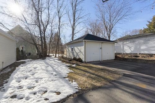 6 Idalla Rd, Worcester MA 01606-1043 exterior