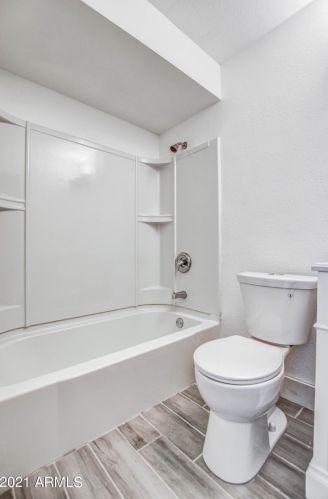 3212 Captain Dreyfus Ave, Phoenix AZ  85032-6146 exterior