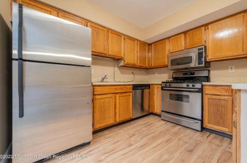 17 Heritage Ter, Jackson Twp NJ 08527-2238 exterior