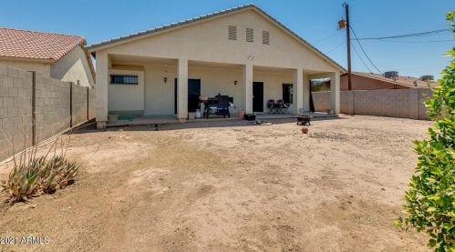 2810 Atlanta Ave, Phoenix AZ  85040-2710 exterior