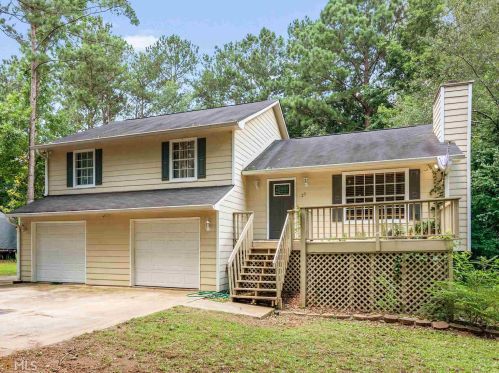 125 Stagecoach Trl, Stockbridge GA  30281-1952 exterior