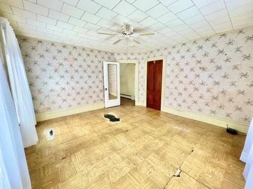 646 Pequoig Ave, Royalston MA 01331-1502 exterior