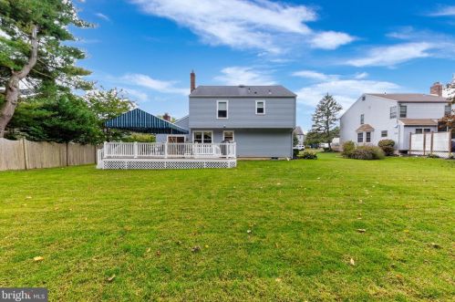 34 Pelham Dr, West Deptford NJ 08051-1736 exterior