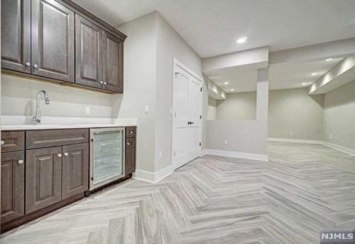 158 Magnolia Ave, Tenafly NJ  07670-1828 exterior