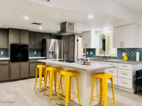 6818 22nd Pl, Phoenix AZ  85016-1146 exterior