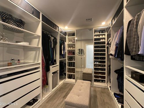 2423 Beryl Ave, Phoenix AZ 85021-2480 exterior