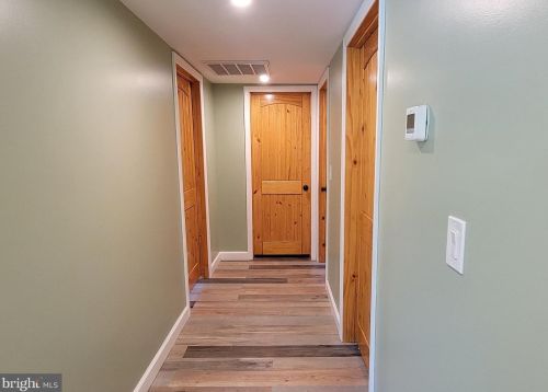 1859 Manhassett Ave, West Deptford NJ 08096-4307 exterior