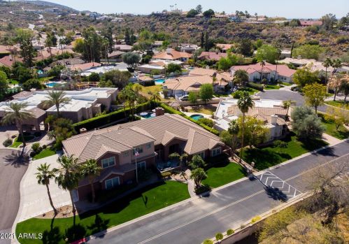 1465 Caribbean Ln, Phoenix AZ 85023-6792 exterior