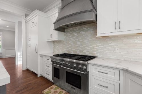 10 Fox Hl Rd, Newton MA exterior