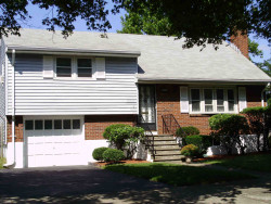 9 Anthony Cir, Newton, MA 02460-1109