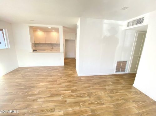 6019 33rd Ave, Phoenix AZ 85051-1201 exterior