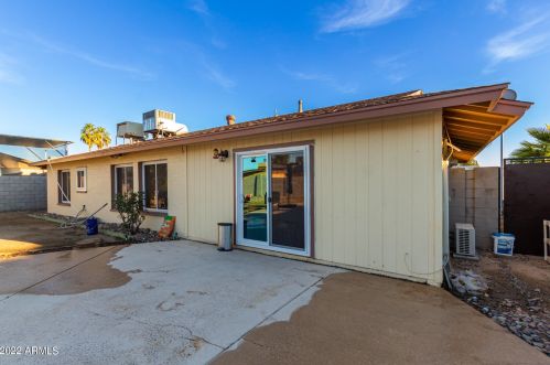 3762 Crocus Dr, Phoenix AZ 85032-5419 exterior