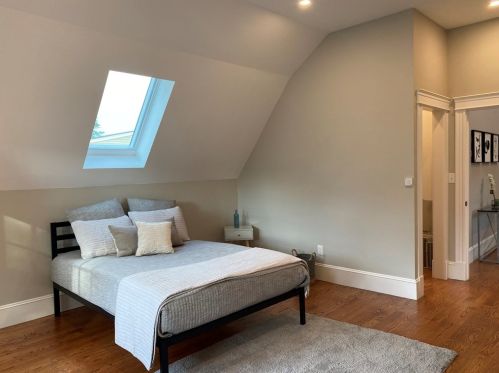 11 Avon Pl, Arlington MA 02474-6603 exterior