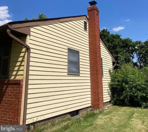 124 Military Dr, West Deptford NJ 08063-1507 exterior