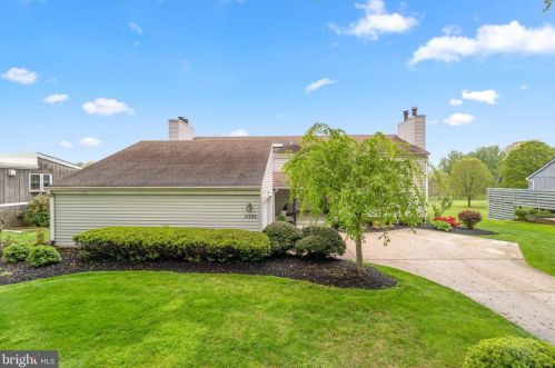 11102 Willow Bottom Dr, Columbia MD 21044-1069 exterior