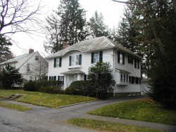 46 Pine Ridge Rd, Newton, MA 02468-1617