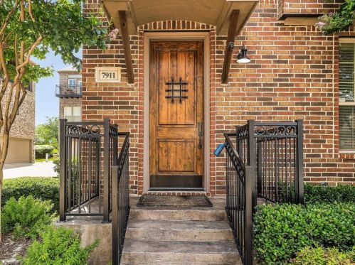 7911 Osborn Pkwy, Plano TX  75024-5873 exterior