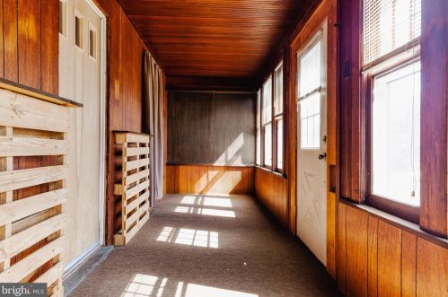 819 Tatum St, West Deptford, NJ 08096-1225