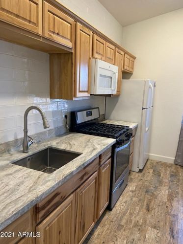 35205 3rd Ave, Phoenix AZ 85027-5908 exterior