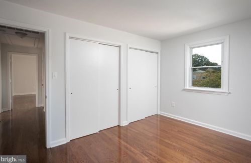 4 Locust Ave, Columbus NJ  08022-9504 exterior