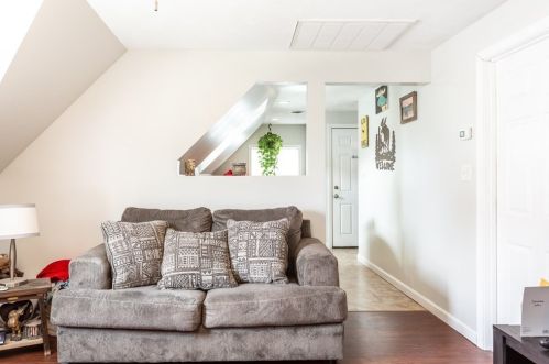 6 Morton St, Taunton MA 02780-3036 exterior