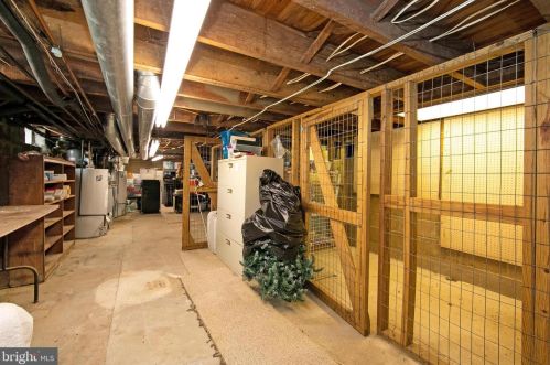 132 Main St, West Deptford NJ 08051-1046 exterior