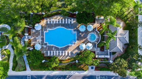 8075 Treeview Ct, Anaheim CA 92808-1552 exterior