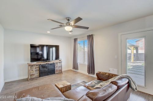 17806 13 Pl, Phoenix AZ 85014-1119 exterior