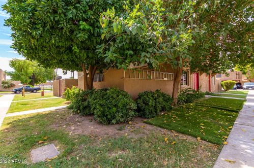 4233 68th Ave, Phoenix, AZ 85033-3206